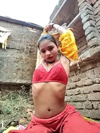 R_Roshni — Stripchat recorded stream image, 27.02.2026 07:40