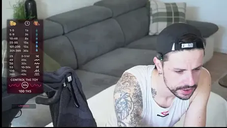 monsieurguitsxxx — Stripchat recorded stream screenshot (27 Feb 2026)