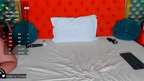 VallerieJones — Stripchat recorded stream screenshot (28 Feb 2026)