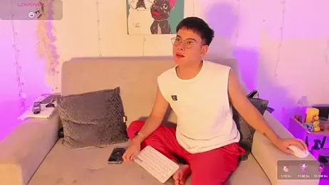 Young_Ben — Stripchat recorded stream screenshot (01 Mar 2026)