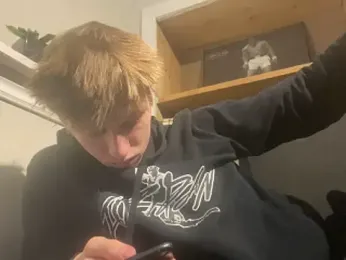 yourwhiteboy1 — Stripchat recorded stream screenshot (01 Mar 2026)