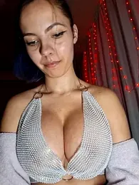 allinqueen — Stripchat recorded stream image, 01.03.2026 12:00