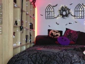 Devilsbride — Bongacams recorded stream screenshot (01 Mar 2026)