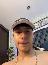 Lander_Cruz — Stripchat recorded stream screenshot (02 Mar 2026)