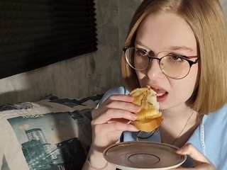 keshiavondracek — Camsoda recorded stream screenshot (03 Mar 2026)