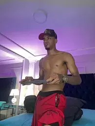 AaronCruz_ — Stripchat recorded stream image, 04.03.2026 03:50
