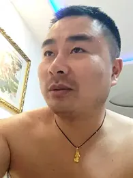 guozuo — Stripchat recorded stream screenshot (04 Mar 2026)