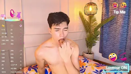 luandy — Stripchat recorded stream screenshot (04 Mar 2026)