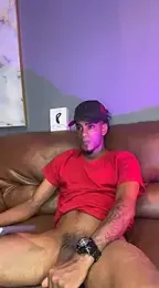 AaronCruz_ — Stripchat recorded stream image, 31.01.2025 22:30