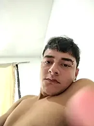 attractive-sexx — Stripchat recorded stream screenshot (05 Mar 2026)