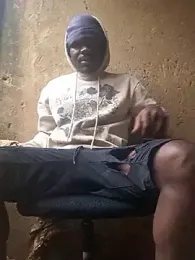 Petrossa — Stripchat recorded stream image, 06.03.2026 05:40