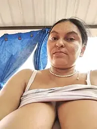 Horny-Mommy-Dirty — Stripchat recorded stream screenshot (06 Mar 2026)