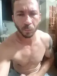 RobertoLuiz84 — Stripchat recorded stream image, 07.03.2026 00:10