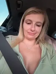 Betsy — Stripchat recorded stream image, 07.03.2026 11:10