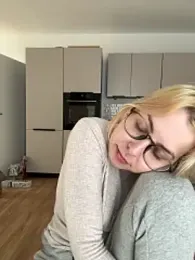 Livewithlucy — Stripchat recorded stream screenshot (09 Mar 2026)