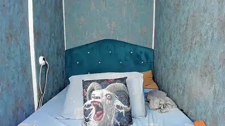 RedAssHottie — Stripchat recorded stream screenshot (12 Mar 2026)