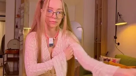 BritaKiss — Stripchat recorded stream image, 13.03.2026 02:50