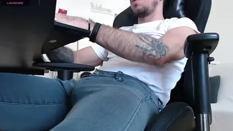 marioslim — Stripchat recorded stream image, 13.03.2026 07:10