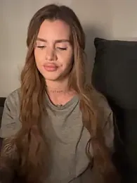 EmiliaCatalina — Stripchat recorded stream image, 14.03.2026 23:40