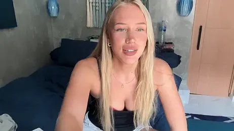 livsslife — Stripchat recorded stream image, 16.03.2026 01:00