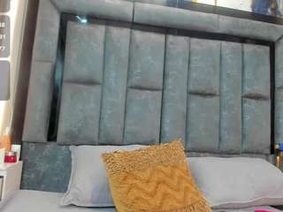 emily-86 — Camsoda recorded stream image, 16.03.2026 15:20