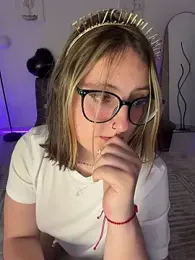 Megan_lu2 — Stripchat recorded stream image, 18.03.2026 02:50