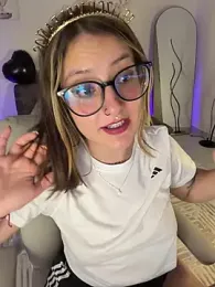 Megan_lu2 — Stripchat recorded stream image, 18.03.2026 02:50