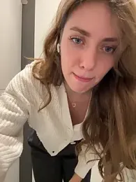 MariiD — Stripchat recorded stream image, 18.03.2026 06:50