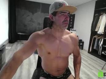 latino23bom — Chaturbate recorded stream screenshot (18 Mar 2026)