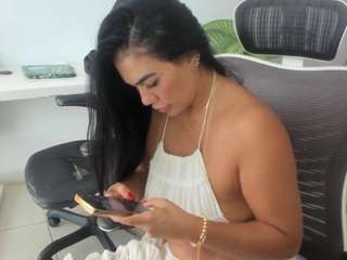 emilybrowm — Camsoda recorded stream image, 18.03.2026 15:20