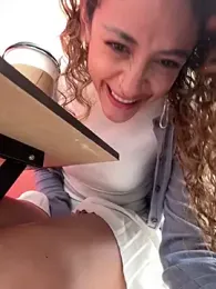 alana15 — Stripchat recorded stream screenshot (18 Mar 2026)