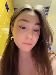 Peachy_Dream — Stripchat recorded stream image, 18.03.2026 18:00