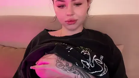 AlmaryKim — Stripchat recorded stream image, 18.03.2026 22:00