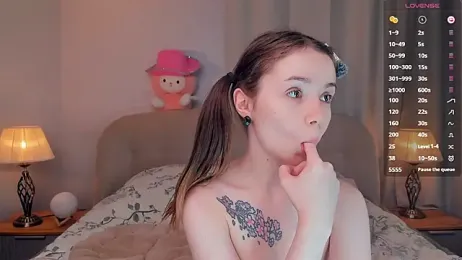 DominikaElis — Stripchat recorded stream image, 18.03.2026 19:30