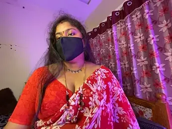 LouleyRanii — Stripchat recorded stream image, 19.03.2026 08:30