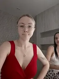 caressyourself — Stripchat recorded stream image, 19.03.2026 18:40