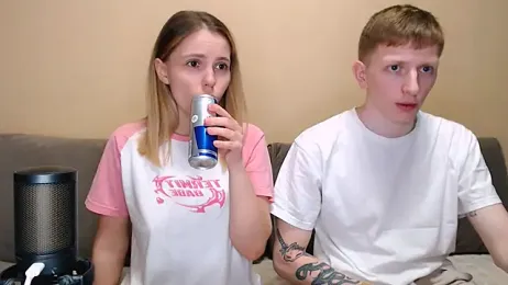 juliaanddima — Stripchat recorded stream image, 19.03.2026 23:00