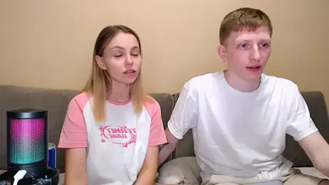 juliaanddima — Stripchat recorded stream image, 19.03.2026 23:00