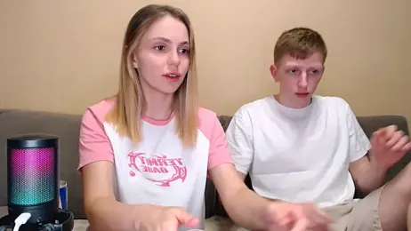 juliaanddima — Stripchat recorded stream image, 19.03.2026 23:00