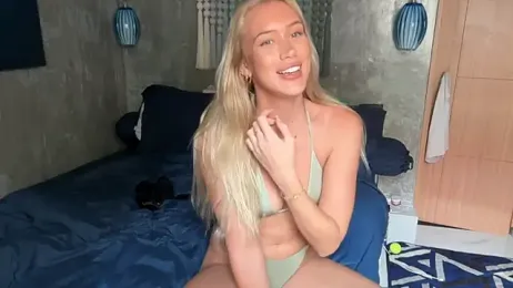livsslife — Stripchat recorded stream image, 23.03.2026 02:30
