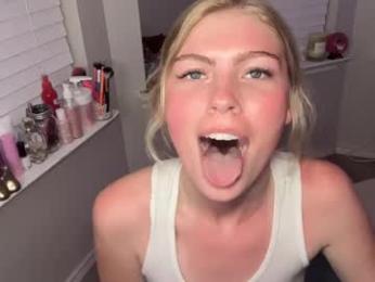 elliee81 — Chaturbate recorded stream screenshot (23 Mar 2026)