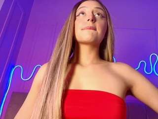 sofly-s — Camsoda recorded stream image, 24.03.2026 11:50
