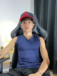 _CamiloBass — Stripchat recorded stream image, 26.03.2026 01:30