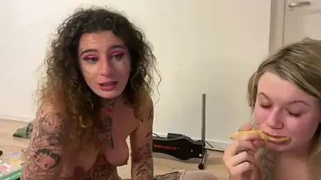 vabunny — Stripchat recorded stream screenshot (07 Mar 2025)