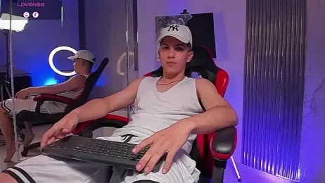 Brat_ — Stripchat recorded stream screenshot (27 Mar 2026)