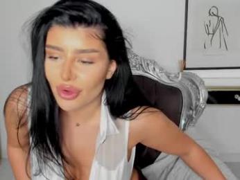 moniqueeass — Chaturbate recorded stream image, 27.03.2026 12:00