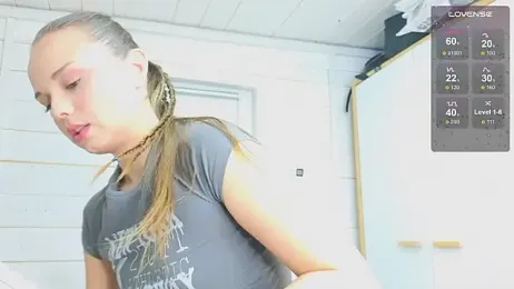 Misss_Vikk — Stripchat recorded stream image, 27.03.2026 17:10