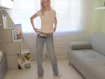 sashablonde_ — Chaturbate recorded stream screenshot (28 Mar 2026)