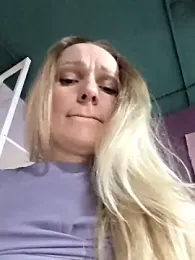 Bondgirl_013 — Stripchat recorded stream image, 29.03.2026 15:40