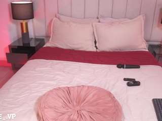 nicoleth28 — Camsoda recorded stream image, 29.03.2026 19:30